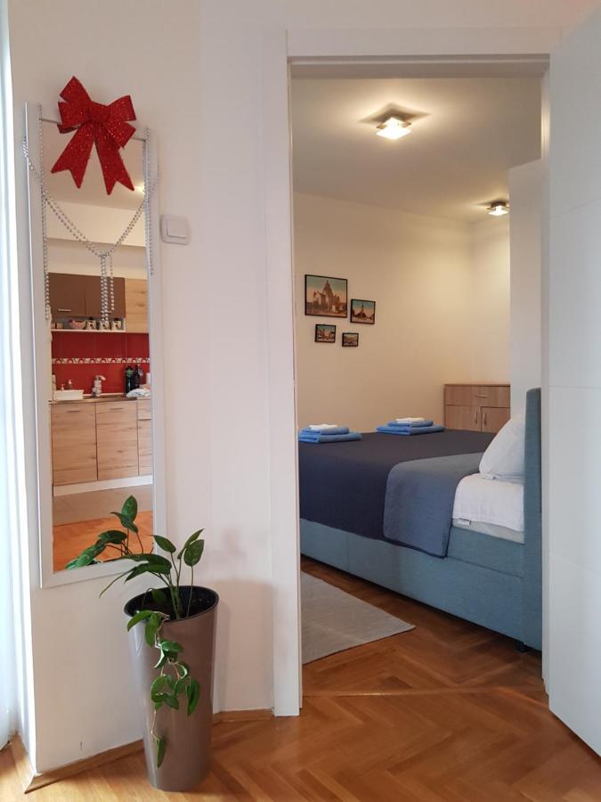 Konstantin Lux Apartment Subotica Exterior photo