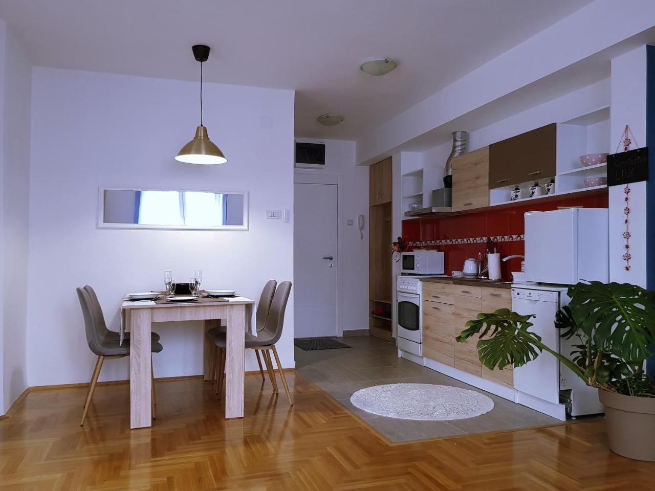 Konstantin Lux Apartment Subotica Exterior photo