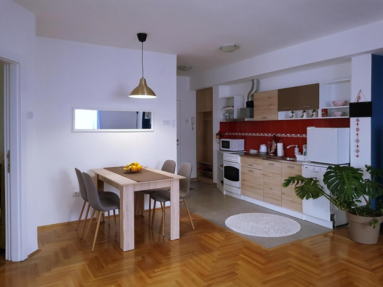 Konstantin Lux Apartment Subotica Exterior photo